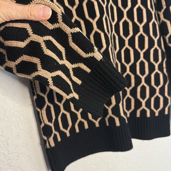 Trina Turk Merino Wool Y2K Sweater Womens XS Oversized Black Tan Geo - Picture 3 of 6